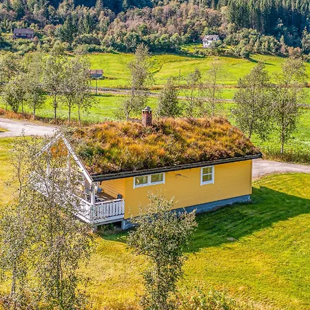 Awesome Home In Fjaerland Exterior photo